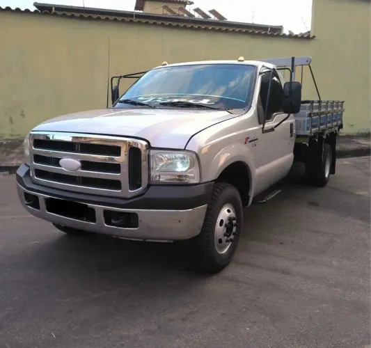 Caminhão Ford F4000 4x4 Carroceria
