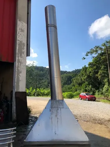 Coifa industrial grande (alumínio )com chaminé