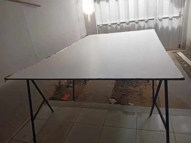 Oferta! Mesa de corte tecidos 2,75 x 1,70 metros