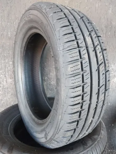 PNEUS 185/60/15 REMOLDADO VIPAL