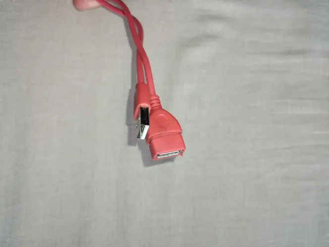 Cabo USB, macho e fêmea.