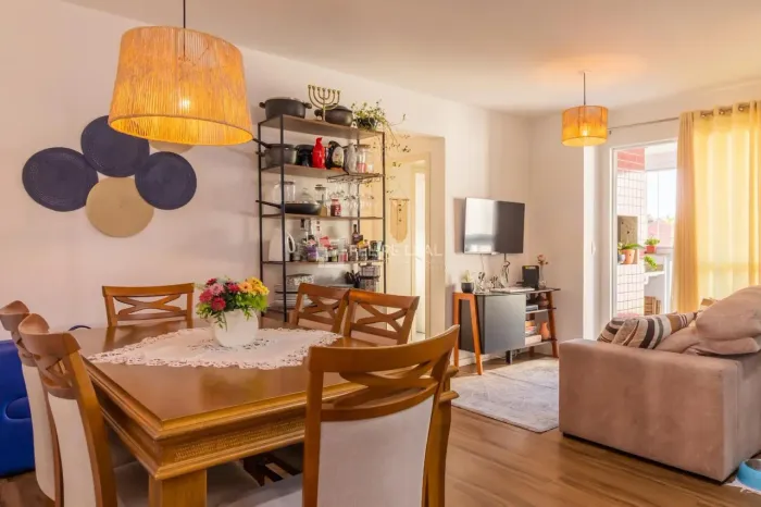 Apartamento em Praia Comprida - São José, SC