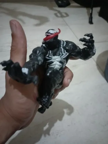 Brinquedos star Wars e Marvel - 60,00 cada