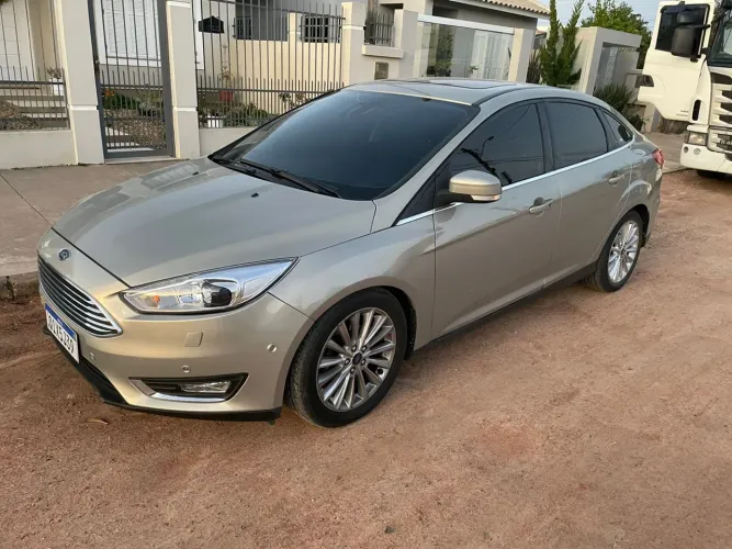 Ford Focus Titanium plus 2.0 Flex Aut. 2017
