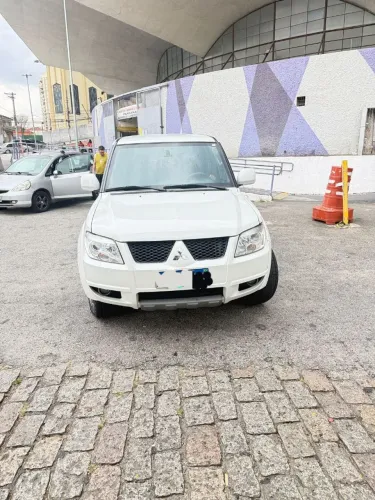Mitsubishi Pajero TR4 2.0 Flex 16V 4X2 Aut. 2013
