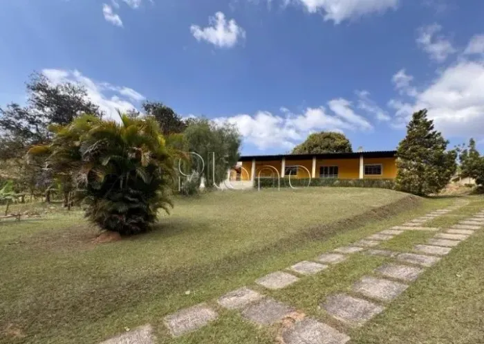 Chácara à venda em Itu, Chácaras Monte Verde, com 3 quartos, com 2700 m²