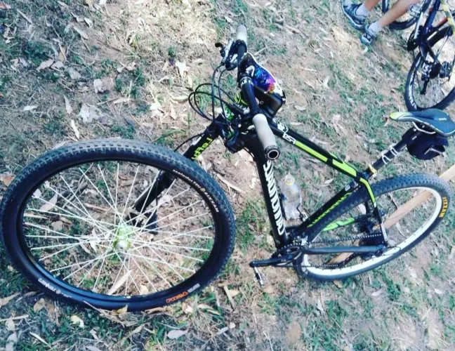 Bicicleta Cannondale aro 29" Lefty