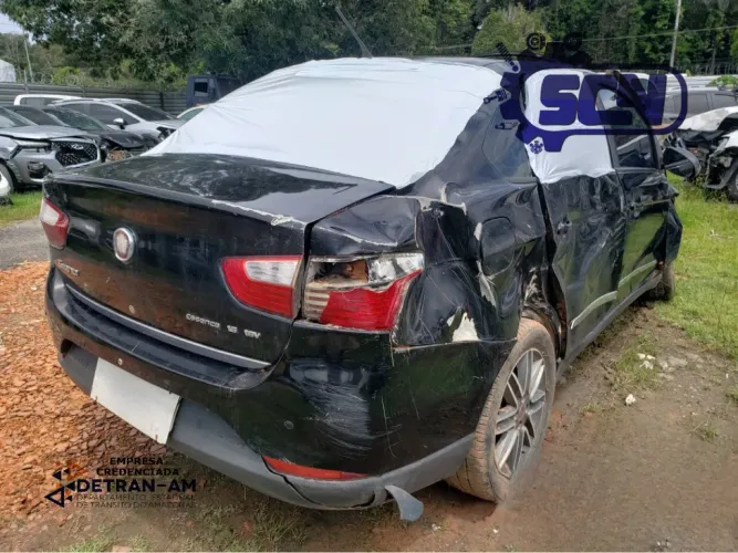 PEÇAS E ACESSÓRIOS ORIGINAIS SUCATA GRAND SIENA ESSENCE 1.6 16V ETORQ 2013