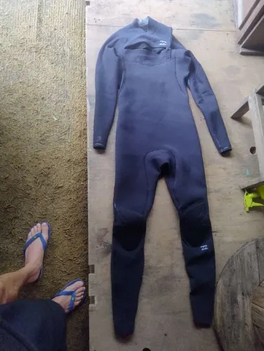Roupa para surf billa bong