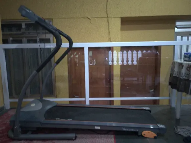 Esteira Evolution FItness 10