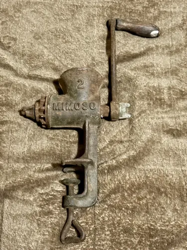 Antigo Moedor Carne Mimoso 2