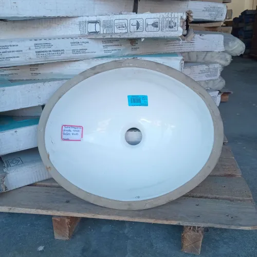 Cuba Requena Aristo em Cerâmica