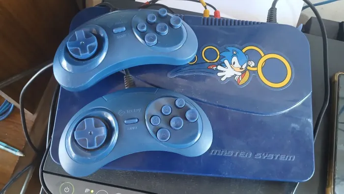 Master sistem dois controles
