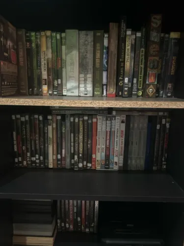 Coleção de DVDs e Blu-Rays!