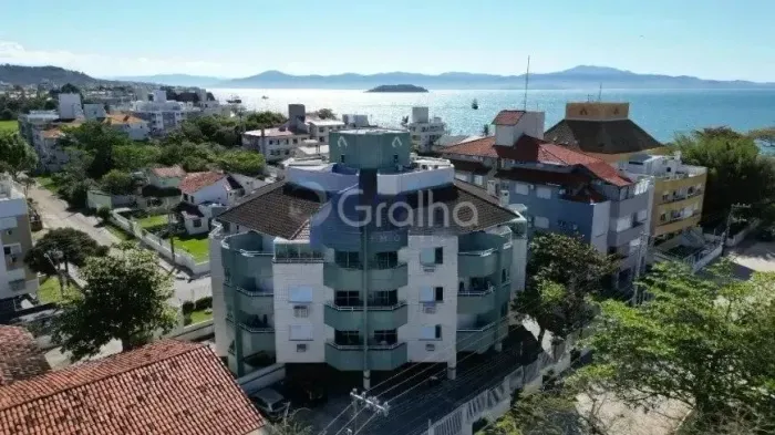 Cobertura para Venda em Florianópolis, Cachoeira Do Bom Jesus, 2 dormitórios, 1 suíte, 2 b