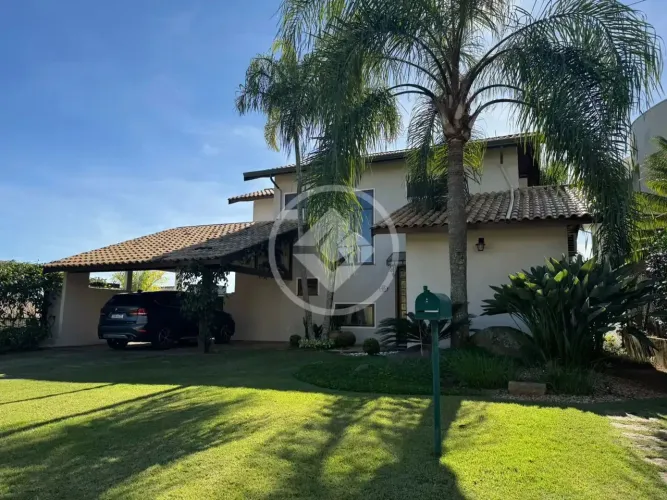 Casa a venda com 4 dormitórios em condomínio fechado em Vinhedo SP codigo: 130634