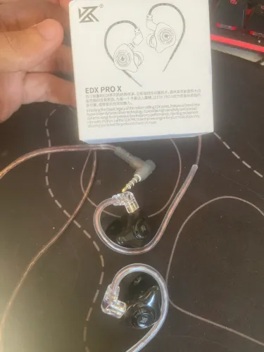 Vendo fone intra  só vendo na caixa 50 reais 