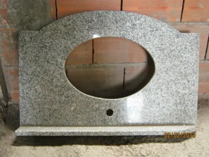 Pia granito nova ovalada 82cm x 53cm