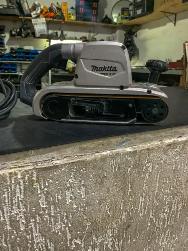 Lixadeira Cinta Profissional 940w 220v M9400g Makita