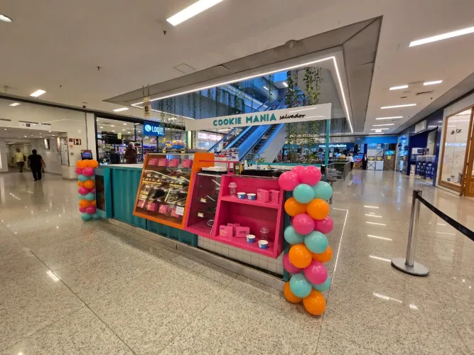 Estrutura Quiosque 9m2 com vitrine