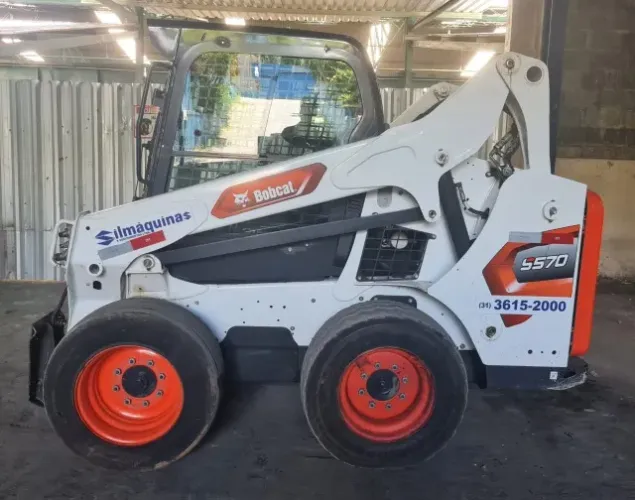 Minicarregadeira Bobcat S570 2024 811.4hs Ar+hf+alavanca