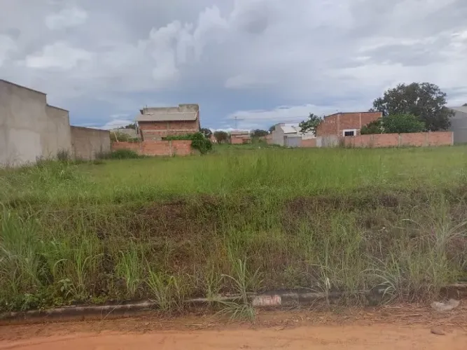 Vendo lote no NOVA FLAMBOYANT 1