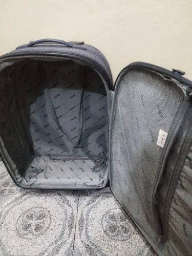 Mala média com rodinhas 