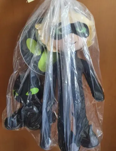 Boneco CAT Noir 
