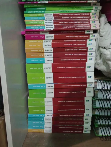 Livros coleção Farias Brito preparatório ENEM. Coleção Completa +50 livros do 1° ao 3°.