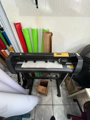 Plotter de Recorte c/ Mira a Laser 
