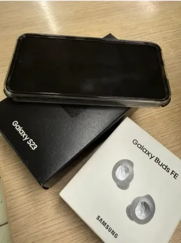 S23 256gb + Buds FE + Carregador Turbo 25w