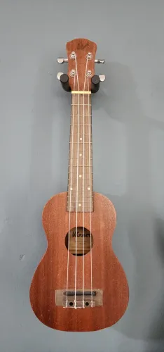 Ukulele winner soprano
