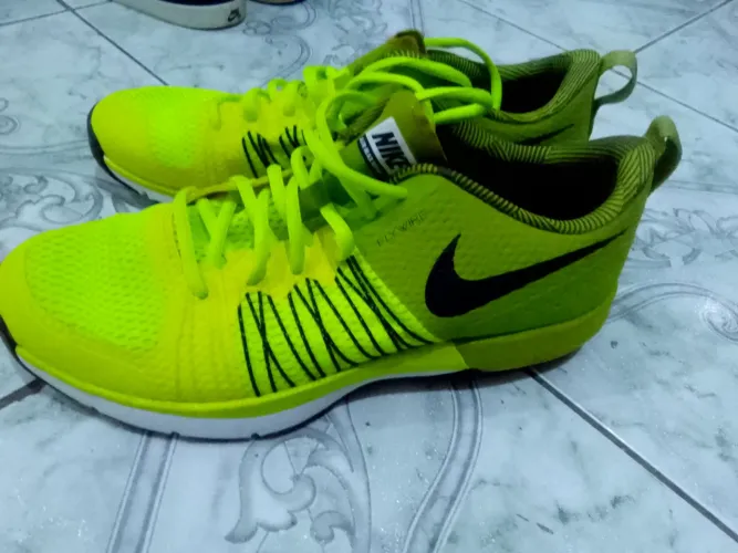 Tênis Nike Flywire - Amarelo Neon Tam 40 raridade nunca foi usado sola limpa novo