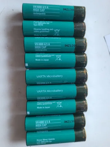 9 Baterias VARTA VH 4000 4/3 A HIGH CAP Recarregáveis