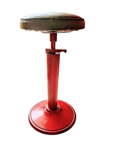 Antigo banquinho de dentista Ajustável