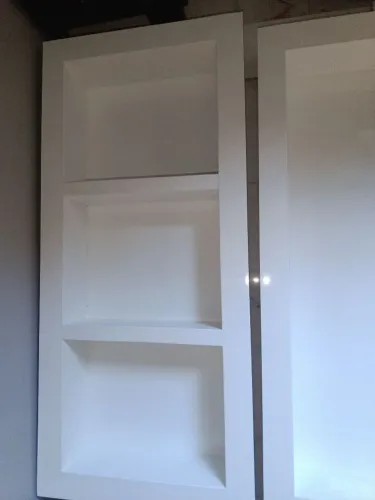 Nichos para banheiro em porcelanato branco