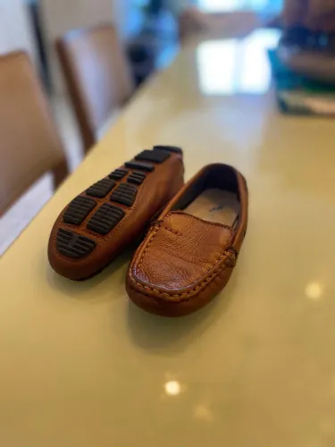 Vendo sapato mocassim infantil em couro!