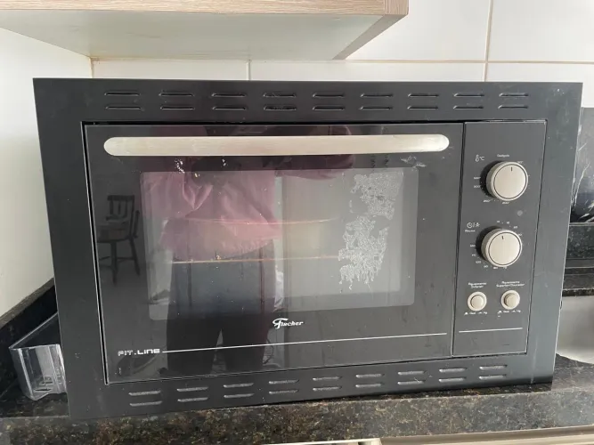 Forno elétrico usado em bom estado