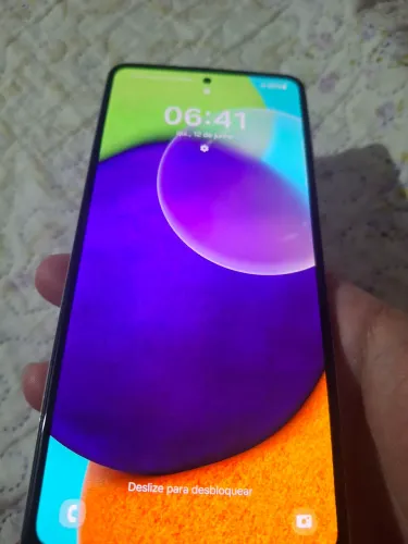 Vendo a52 todo original ele está somente com a bateria tufada porém aguentar o dia inteiro