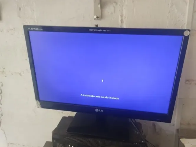 Monitor LG 22 polegadas sem HDMI