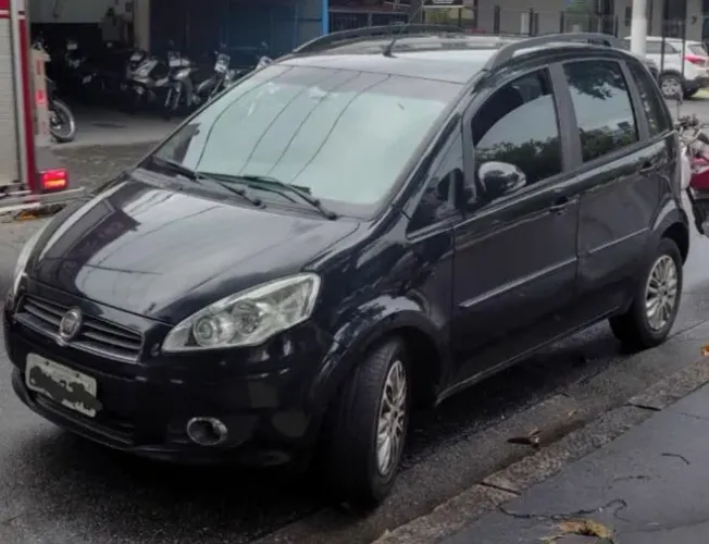 Fiat Idea Attractive 1.4 Fire Flex 8V 5P 2012