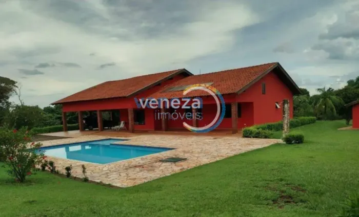 Chácara-Imóvel-Rural com 4 quartos para alugar por R$ 6000.00, 296.00 m2 - BRATISLAVA - CA