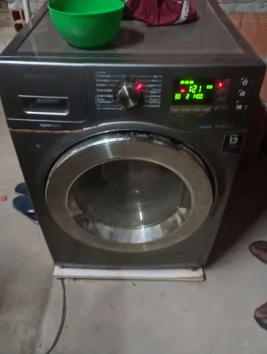 Vende-se máquina de lavar roupa
