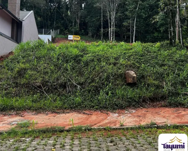 Terreno à venda em Santa Cruz do Sul-RS, bairro Higienópolis, 900m² de área.