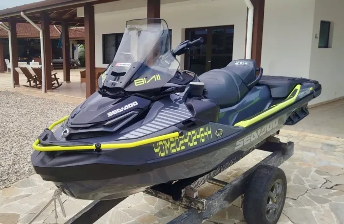 Jet Ski Explorer 230cv turbo 3 lugares