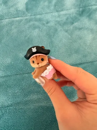 Sylvanian Families - Bebê Esquilo Pirata (Baby Costume Series / Blind Bag)