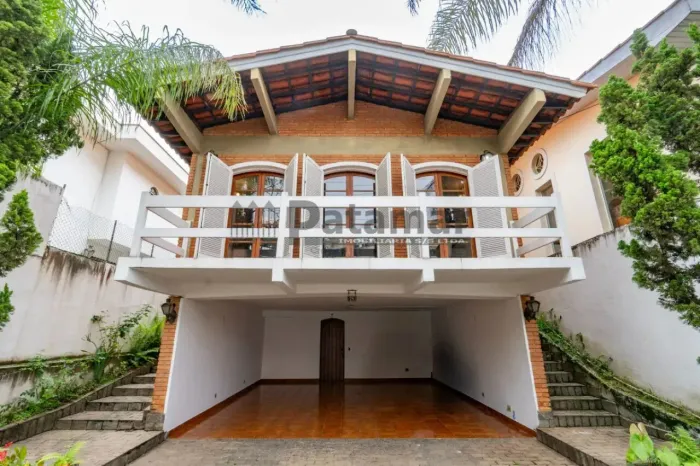 Casa para venda em Vila Sônia com 3 quartos, sendo 2 suítes, 303m²