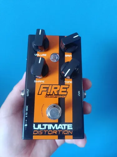 Pedal Fire Custom Ultimate Distortion