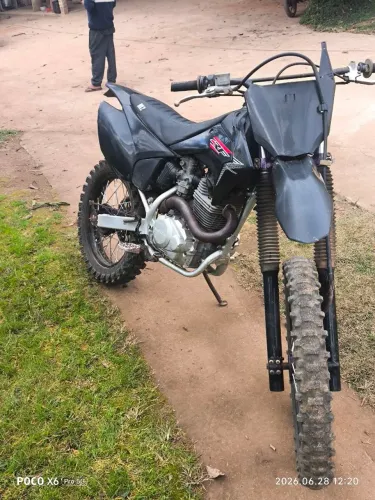 Vendo CRF 230 toda revisada 