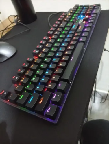 Teclado mecanico gamer tank switch red